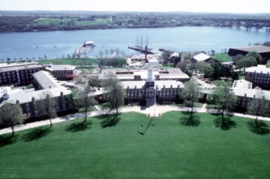 美国美国海岸警卫学院(新伦敦)