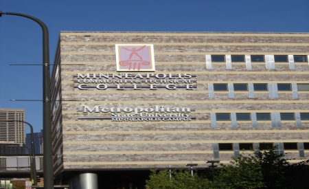 美国州立大都会大学(圣保罗)