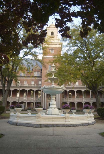 美国宾州西盆斯贝格大学(西盆斯贝格) 美国宾州西盆斯贝格大学(西盆斯贝格)