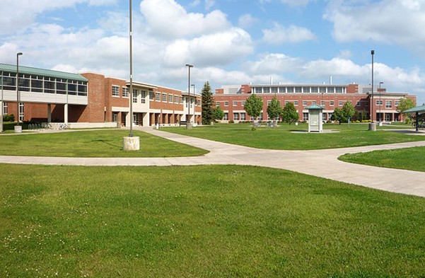 美国北密歇根大学(马凯特) 美国北密歇根大学(马凯特)