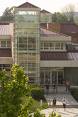 美国艾尔弗尼亚学院（雷丁）（现名：艾尔弗尼亚大学（雷丁））