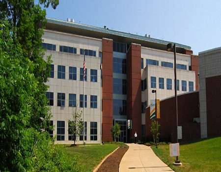 美国莱莫恩学院(西拉库斯) 美国莱莫恩学院(西拉库斯)