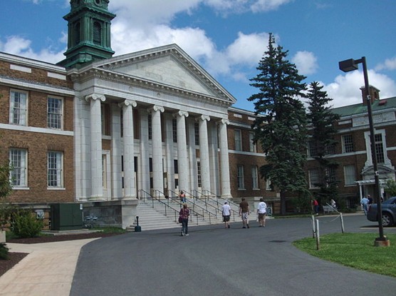 美国纽约州立大学奥斯威戈学院(奥斯威戈) 美国纽约州立大学奥斯威戈学院(奥斯威戈)