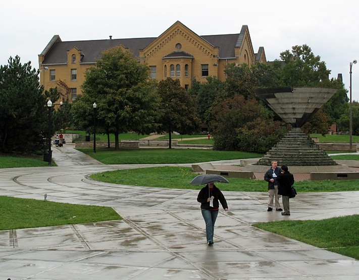 美国罗德岛大学(金斯敦)