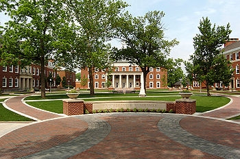 美国东中央大学(艾达)