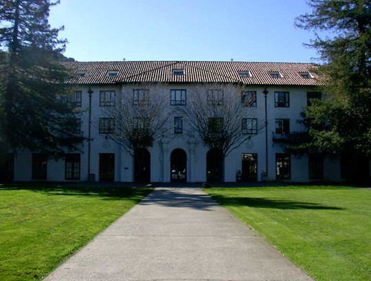 美国加州圣玛丽学院(莫拉加) 美国加州圣玛丽学院(莫拉加)