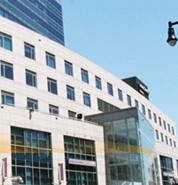美国长岛商学院科马克分校（科马克）（现名：长岛商学院长岛分校）