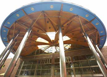 美国丰德杜拉克部落与社区学院(克洛凯)