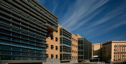 美国亚美尼亚美国大学(奥克兰)
