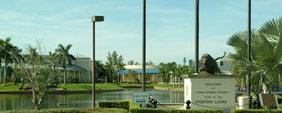 美国佛罗里达纪念学院（迈阿密）（现名：佛罗里达纪念大学）