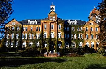 美国圣安塞姆学院(曼彻斯特)