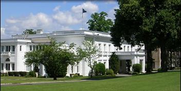 美国美国商船学院(金斯伯因特)