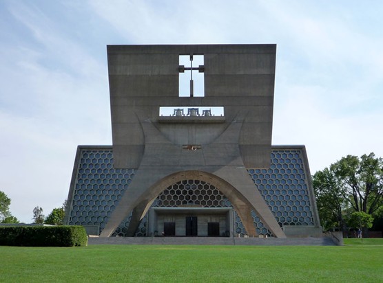 美国圣班奈迪克学院（圣约瑟夫）（现名：圣班奈迪克学院/圣约翰大学（圣约瑟夫））