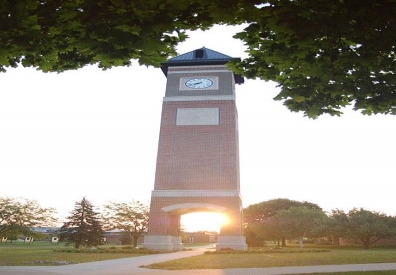 美国里程碑大学(大急流城) 美国里程碑大学(大急流城)