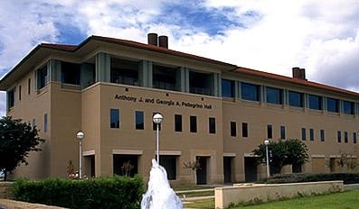 美国德克萨斯国际农工大学(拉雷多)