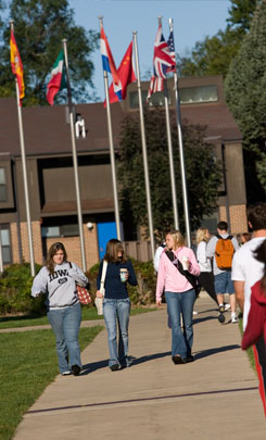 美国中央学院(培拉)