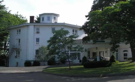 美国圣徒学院与神学院(克罗姆威尔)