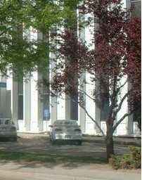 美国育空美容学院(育空)