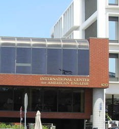 美国国际美国英语中心(拉霍亚)