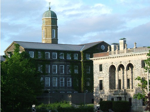 加拿大戴尔豪西大学