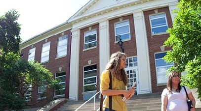美国医疗中心护理学院（曼斯菲尔德）（现名：阿什兰大学护理学院（曼斯菲尔德））