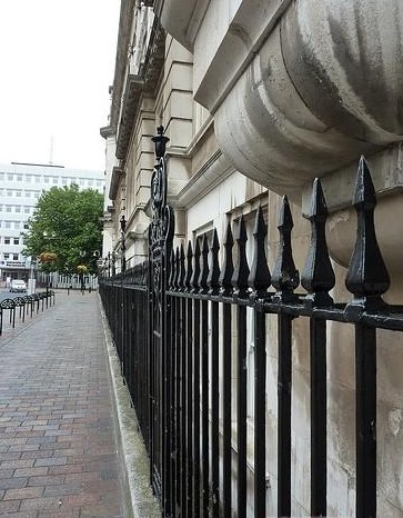 英国普茨茅斯大学 英国普茨茅斯大学