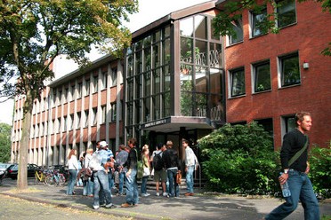 德国科隆商学院