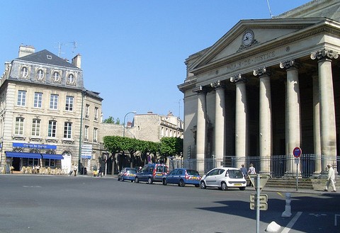 法国卡昂大学