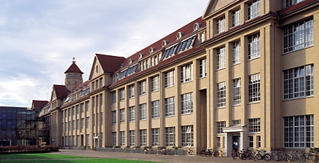 卡尔斯鲁厄国立设计学院