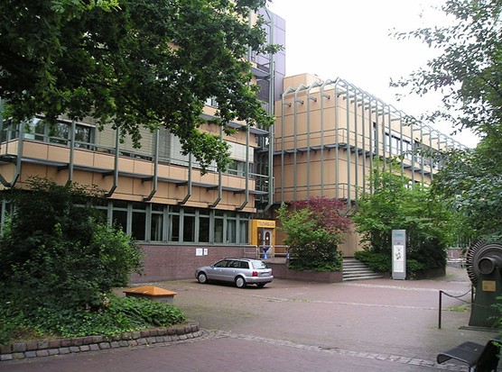 汉堡-哈尔堡工业大学
