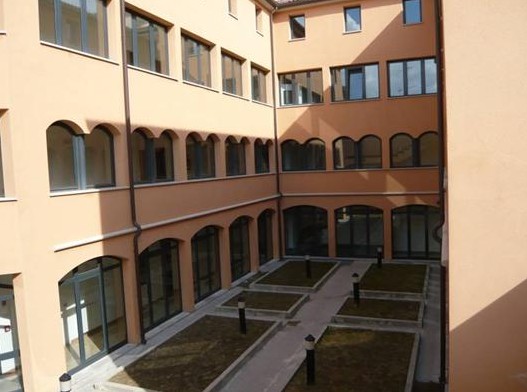 意大利博洛尼亚大学