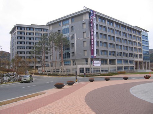 韩国蔚山科学技术大学校