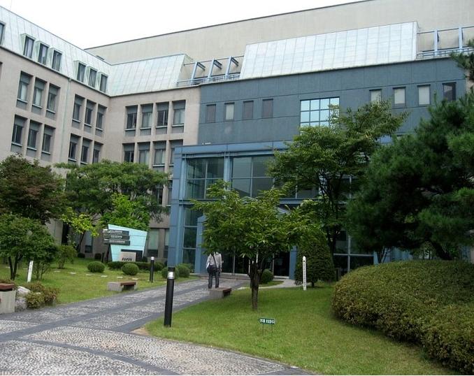 韩国科学技术院