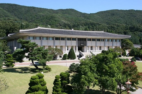 韩国韩国学研究生院