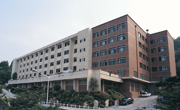 韩国庆南大学