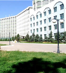 内蒙古财经学院