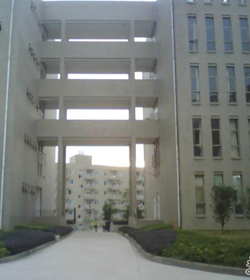 湖北省经济管理干部学院 湖北省经济管理干部学院