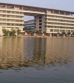 广东药学院