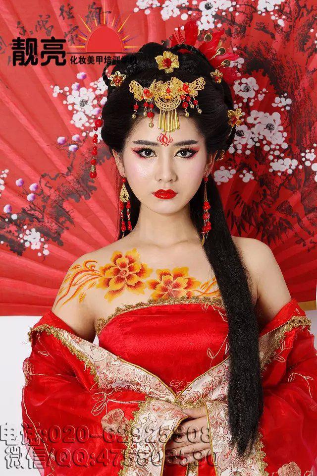黄埔靓亮化妆美甲 黄埔靓亮化妆美甲