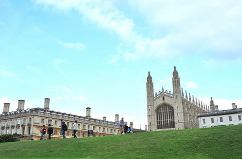 英媒公布英国高校国际学生比例及相关专业学费排名