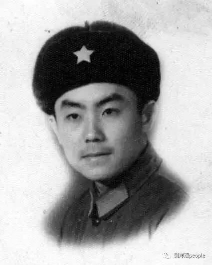 雷颐:恢复高考就像突然开了个小孔,让人们看到光