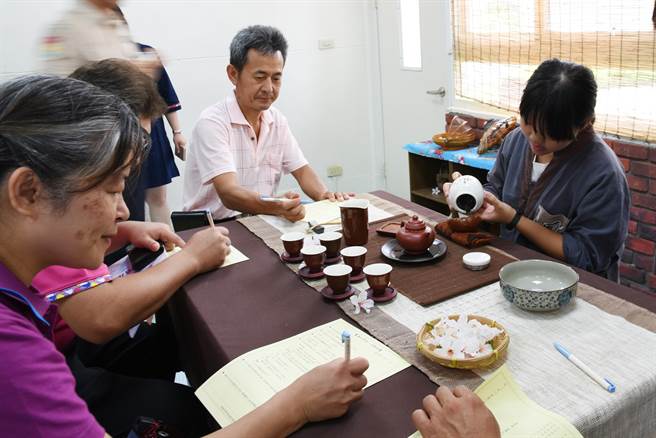 峨眉国中偏乡游学成果展 茶乡飘茶香