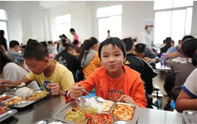乡村小学营养餐