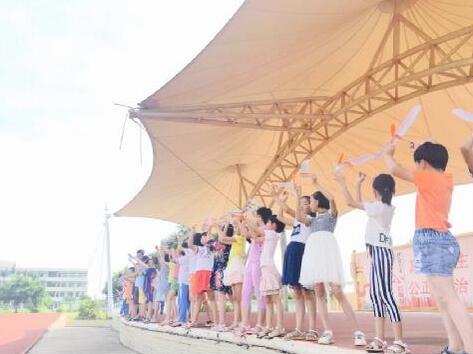 海南队暑期社会实践.jpg