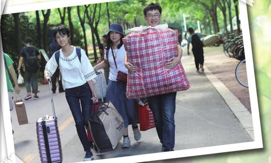昨日，东南大学2017级本科新生开学报到