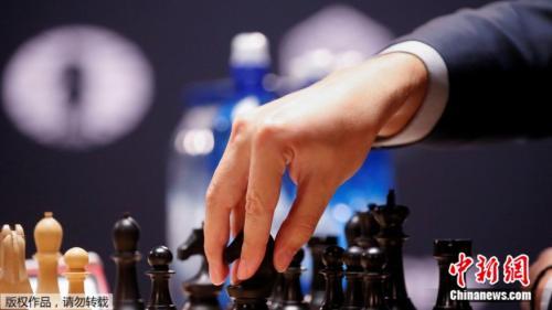 英国悬赏100万美元解决象棋难题“8个皇后问题”