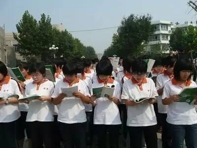 “好苗子”都走了，很多地方对办好县中的愿望也没有那么强烈