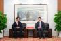 日本高槻市市长代表团一行访问常州大学