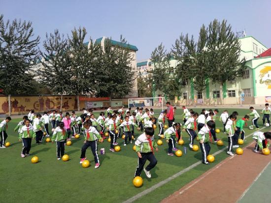 “河北第一”的忧与盼——河北邯郸广安小学校园足球观察记