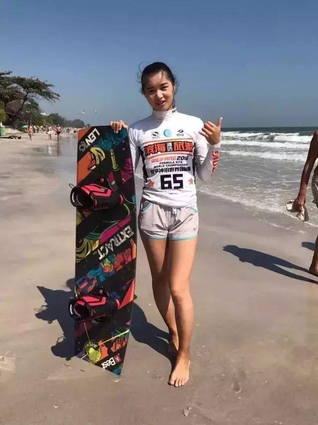 她是中国风筝冲浪高手，勇夺冠军，00后带你玩转极限世界！